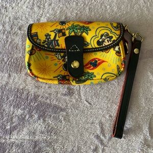 Disney Cruise Lune Dooney & Bourke Wristlet